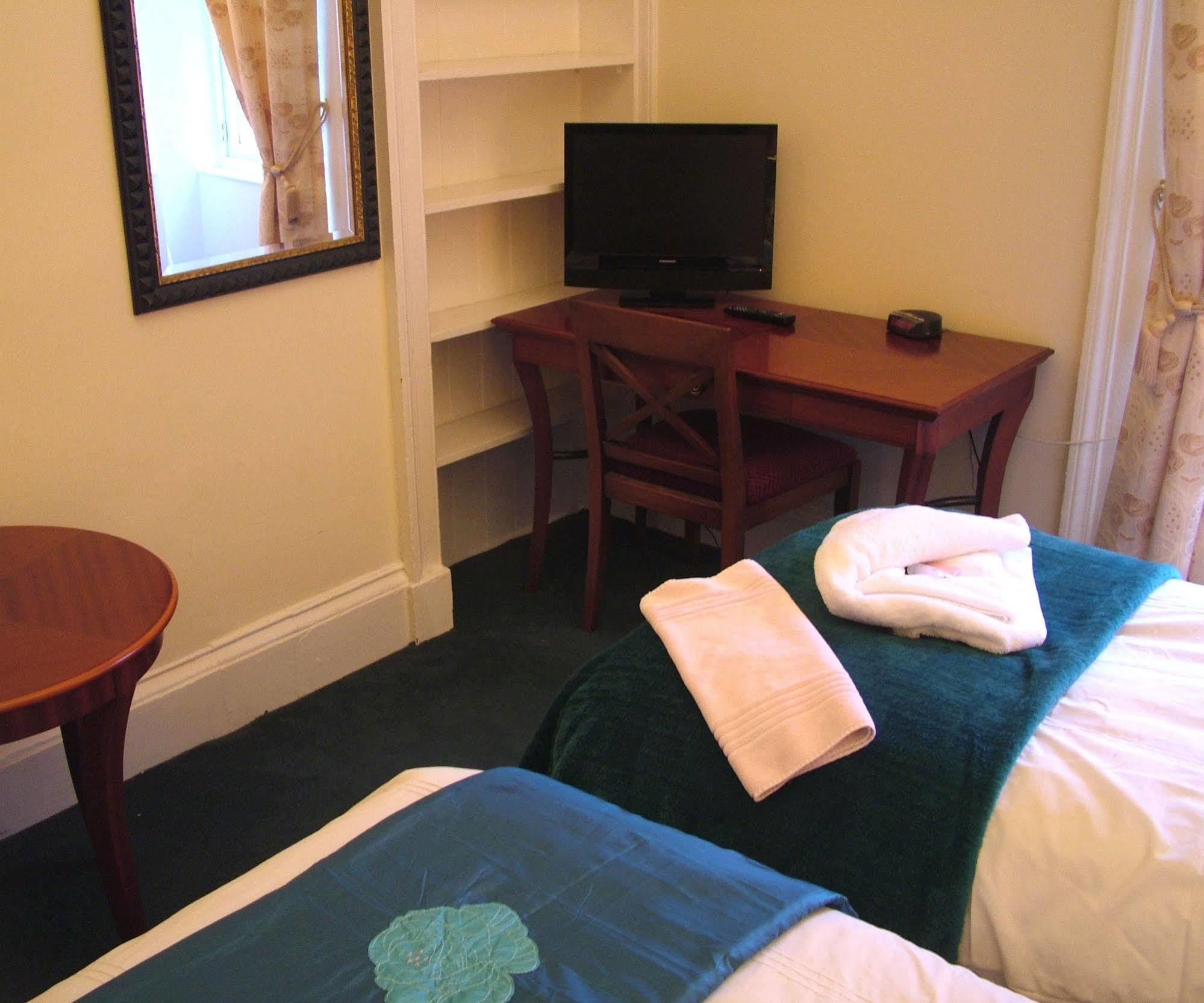 The Valentine - Townhouse Hotel (Adults Only) เอดินบะระ ภายนอก รูปภาพ